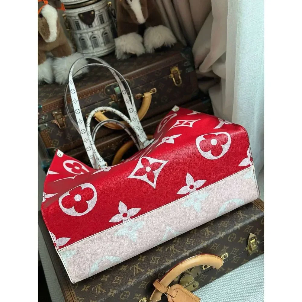 Louis Vuitton please note